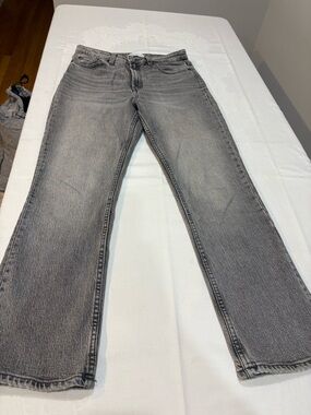 Zara women. Faded Grey Straight Jeans